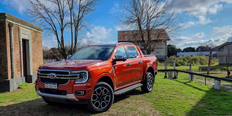 La Ford Ranger es la más barata entre las camionetas tope de gama.